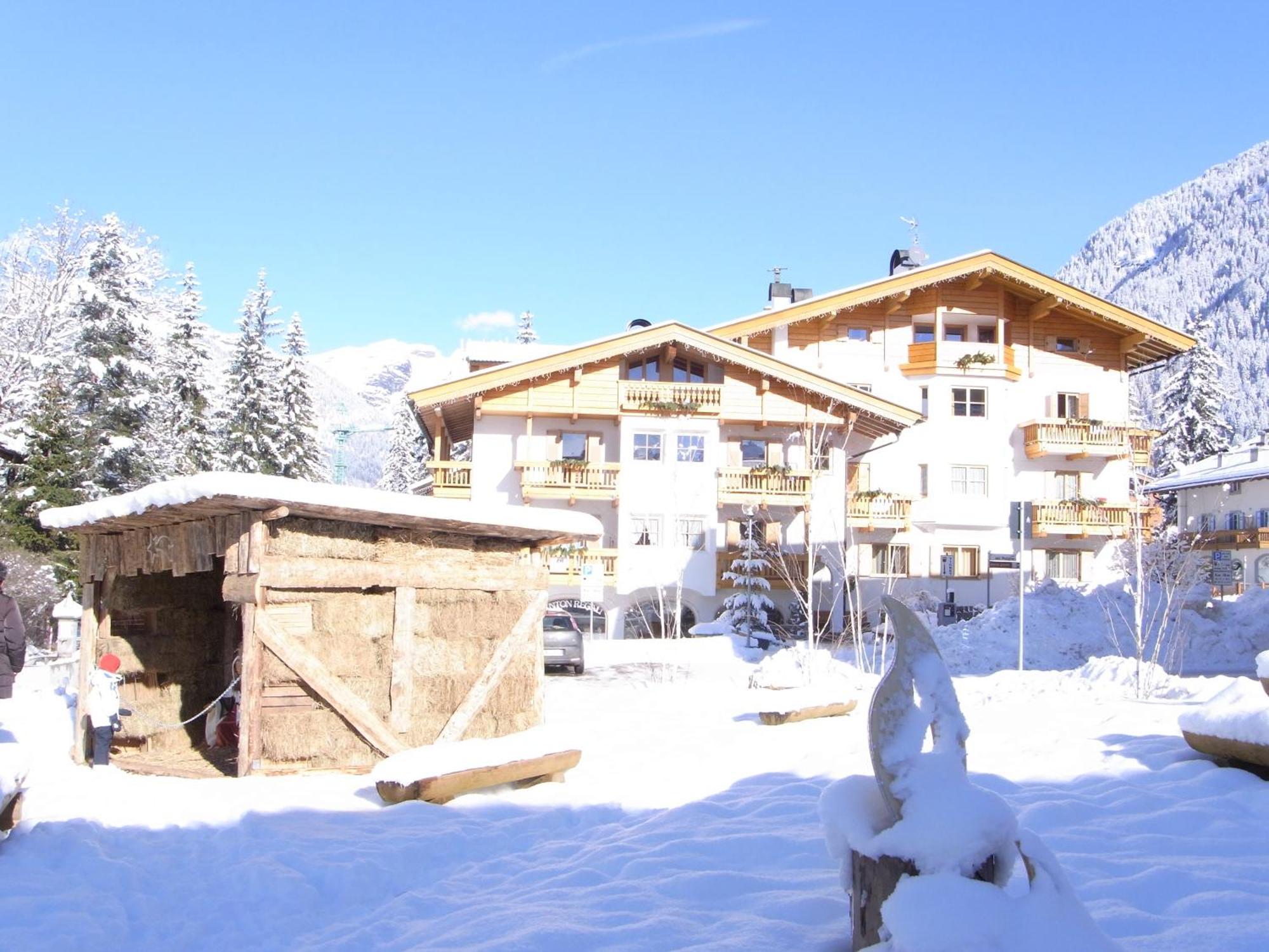 Casa Elisa Apartment Pozza di Fassa Ngoại thất bức ảnh