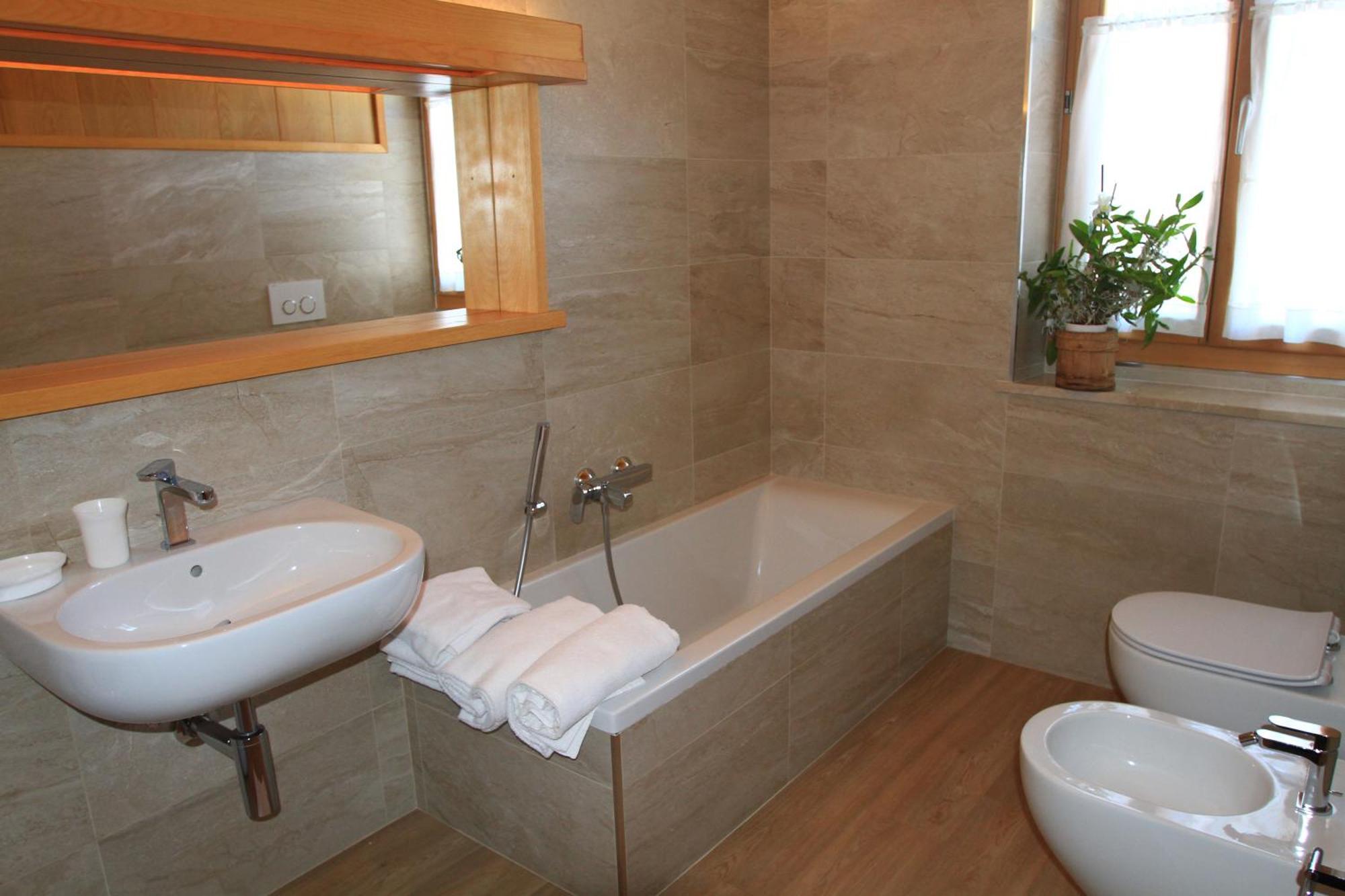 Casa Elisa Apartment Pozza di Fassa Ngoại thất bức ảnh
