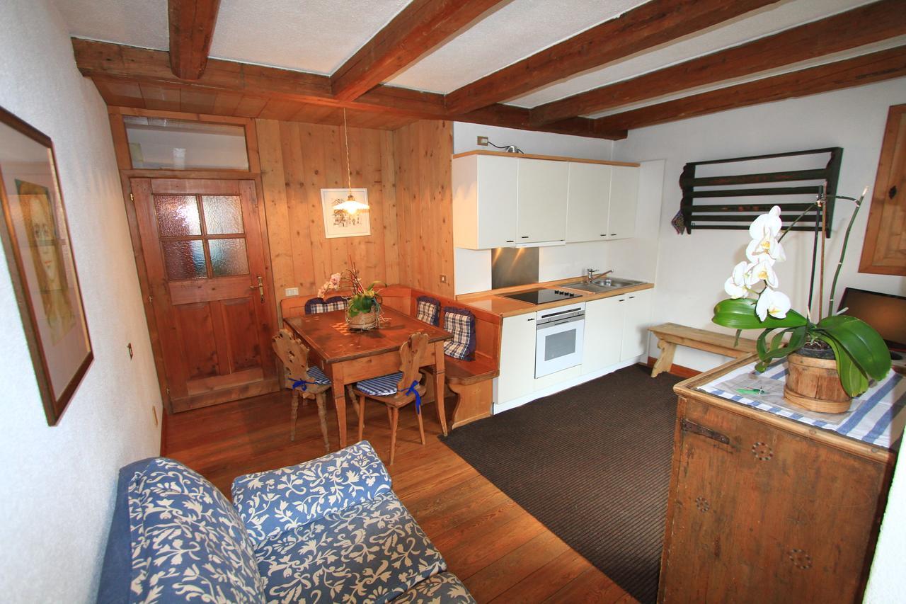 Casa Elisa Apartment Pozza di Fassa Ngoại thất bức ảnh